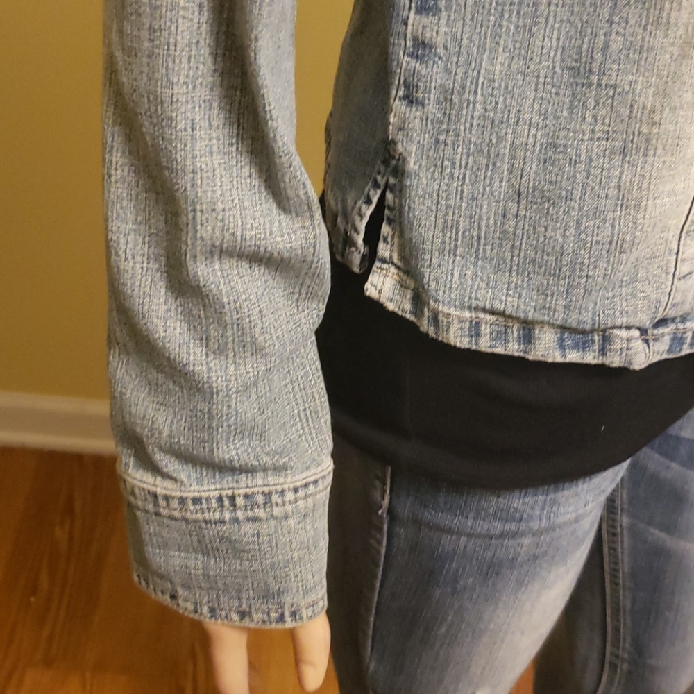 Jean jacket - Picture 4 of 7